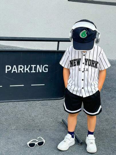 两件装男童休闲运动学院风可爱度假开衫棒球夹克套装，包含一件衬衫和一条短裤，适合儿童穿着，幼儿男童服装，返校季男童套装，适合生日派对、晚宴、演出、婚礼、洗礼、开幕式等场合，日常穿着也适合上学、旅行、运动，适合春夏季节。