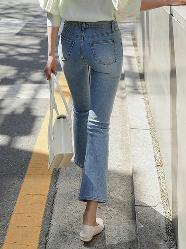 Women's Slim Fit Korean Style Light Wash Denim Jeans