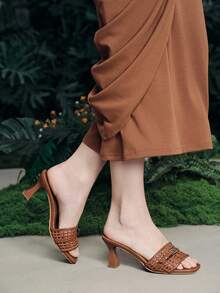 CUCCOO BIZCHIC 女士方头搭扣设计时尚高跟凉鞋 - 棕色 - 查看 3