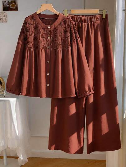 Lacomfia Plus Size Women's Round Neck Floral Patchwork Long Sleeve Minimalist Shirt & Pants 2-Piece Set