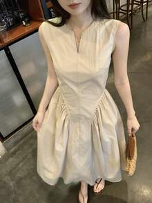 DAZY 女士独特V领无袖中长连衣裙，优雅韩式风格 - 白色 - 查看 3