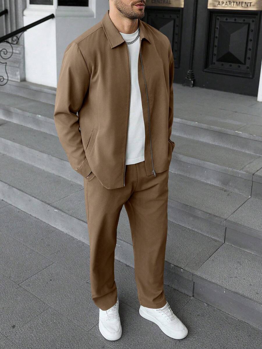 Manfinity CasualCool 男士纯色拉链夹克和斜插口袋长裤套装 - 卡其色 - 查看 1