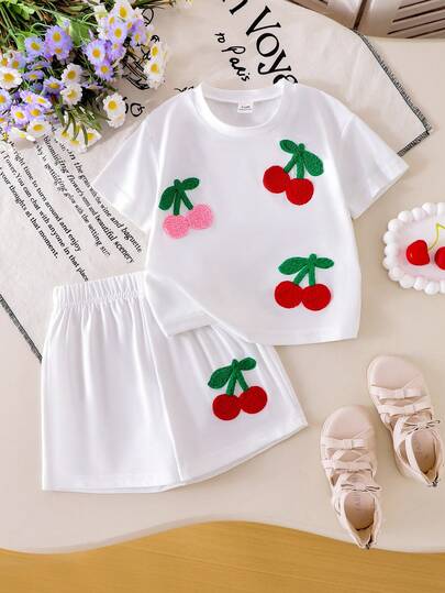 SHEIN 2件套女童甜美樱桃刺绣图案圆领短袖上衣和短裤休闲舒适夏季套装，白色