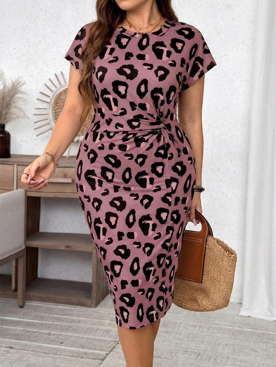SHEIN LUNE 大码圆领短袖扭结豹纹印花休闲夏日连衣裙 - 粉色 - 查看 1