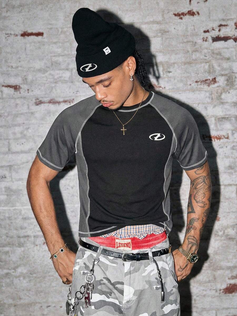 AXEPEAK 男士极简印花圆领短袖T恤 - 黑色 - 查看 1