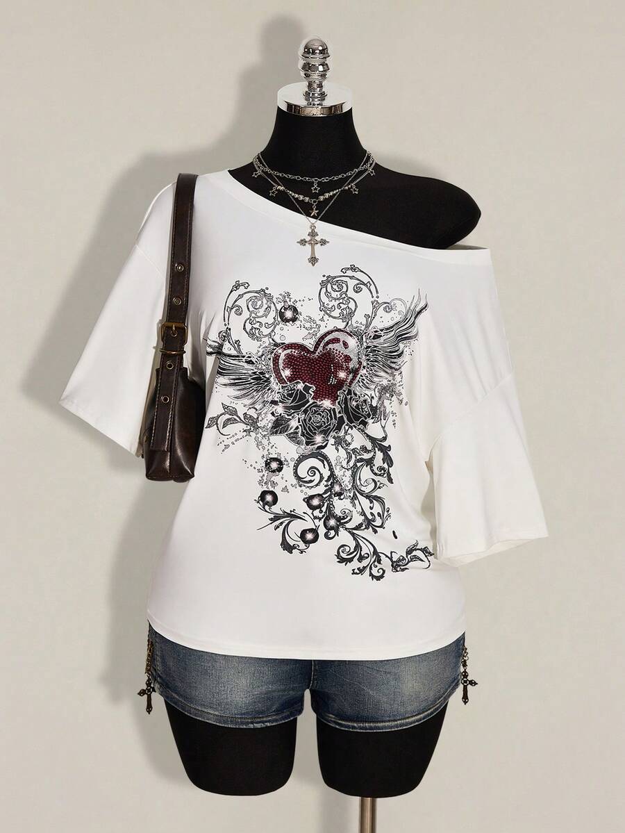 SHEIN ICON Áo thun nữ cỡ lớn họa tiết punk, vai lệch, dáng rộng - trắng - Xem 1