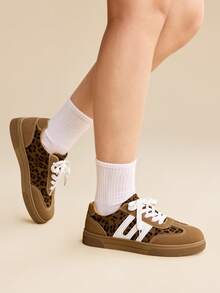 CUCCOO EASI Women's Leopard Print Casual Flat Sneakers, Versatile For Daily Wear - Brown - View 9