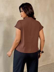 Auralis 大码纯色金属环褶皱优雅办公衬衫 - 咖啡棕 - 查看 2