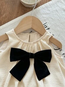 SHEIN 新生女宝宝可爱夏季度假休闲杏色蝴蝶结背心短裤套装 - 杏色 - 查看 5