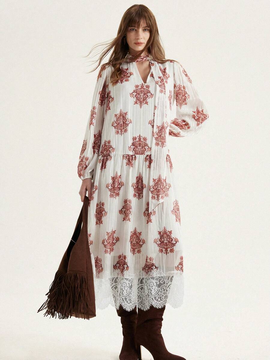 Aveloria Modichic 时尚度假波西米亚风优雅精致闪亮随机印花宽松飘逸下摆拼接蕾丝长袖连衣裙 - 彩色 - 查看 1