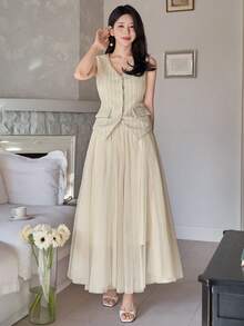 DAZY 女士V领无袖上衣和网纱A字裙优雅都市休闲两件套 - 米色 - 查看 4