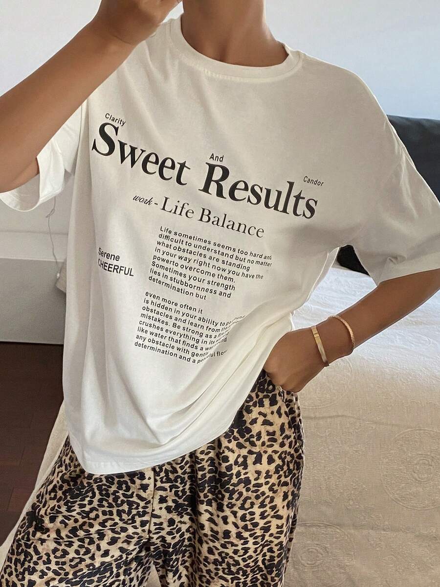 DAZY 女士夏季圆领短袖字母印花宽松休闲街头T恤 - 白色 - 查看 1