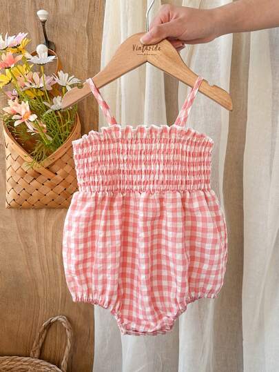 SHEIN Vintaside Kids 1pc Infant Girls' Summer Clothes New Spaghetti Strap Romper With Front & Back Tie Design, Open Crotch, Elastic Hem, Pink Gingham Fabric, Pastoral Cute & Fashionable Outdoor Camisole