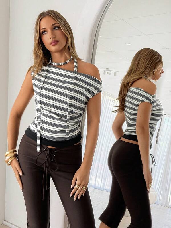 Siren Gaze Women's Black And White Striped Asymmetric-Shoulder Fitted Top,Casual Summer City Break Style,Elegant Off Shoulder Vintage Streetwear For Vacation