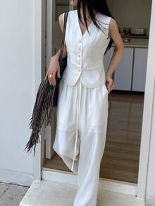 Strévra Women's Sleeveless V-Neck Top And Casual Pants 2 Pieces Set - White - View 1
