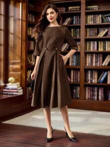 Vintamour 复古经典优雅女士连衣裙，秋冬季修身船领中长连衣裙，藏蓝色连衣裙，带金属纽扣口袋 - 棕色 - 查看 4