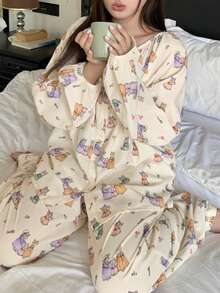 Dazy Plus Bộ đồ ngủ 2 món in họa tiết hoa hoạt hình thời trang, kiểu dáng rộng rãi, dễ thương, gồm áo và quần, cỡ lớn dành cho nữ, thích hợp cho mùa xuân/hè/thu. - Màu be - Xem 1