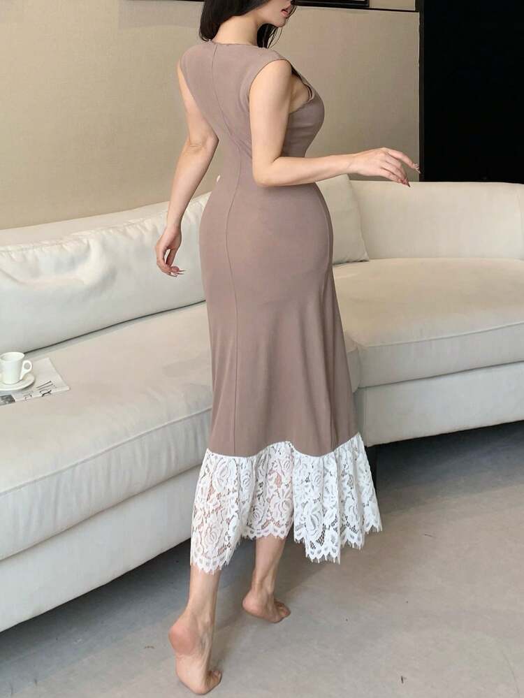 Knitted V-Neck Sleeveless Contrast Color Lace Patchwork Slim Fit Long Dress Nightgown For Women