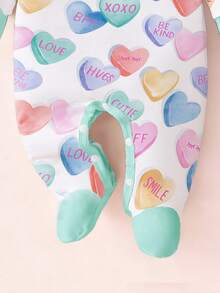 Pelele para recién nacido, con estampado de corazones en color macaron claro y eslogan adorable, súper lindo y dulce - Verde - Ver 3