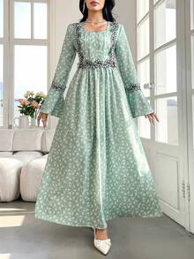 Al Najma Elegant Modest Green Ditsy Floral Square Neck Flare Sleeve Dress, Suitable For Spring/Summer - Green - View 5