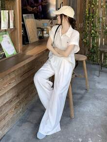 DAZY 2件套女士简约复古硬币刺绣Polo领宽松亚麻上衣套装家居服短套装 - 杏色 - 查看 6