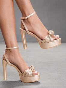 Pearlescent Champagne