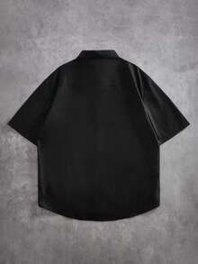 ROMWE MEN Street Life Áo sơ mi nam tay ngắn kiểu dáng thường ngày, in chữ và họa tiết, cài nút phía trước. - màu đen - Xem 9