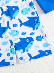SHEIN Nuevo conjunto de 2 piezas de traje de baño de una sola pieza con estampado digital de animales marinos lindos y gorra de protección solar a juego para bebés/niños pequeños, para playa/vacaciones - Azul - Ver 8