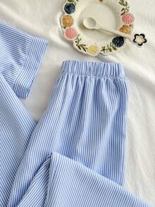 SHEIN 少女条纹领开衫短袖衬衫和裤子睡衣套装 - 藍白色 - 查看 4