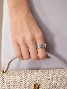 MOTF PREMIUM 18K GOLD PLATED BRAIDED OPEN RING - White K - View 1