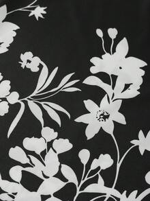 GlowEve CURVE Plus Size Women Floral Print Casual Skirt - Black and White - View 4