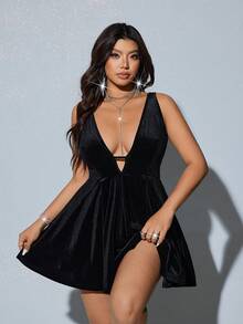 Viva Relle Velvet Hollow Out Spaghetti Strap Sexy Backless Party Dress - Black - View 1