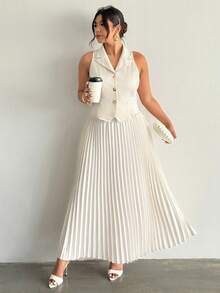 Firerie Sang trọng, tinh tế, lãng mạn, tối giản, trang nhã, thời trang, công sở, thành thị, sành điệu. Bộ 2 món gồm áo vest cổ ve, khóa kim loại và chân váy dài xếp ly màu be, hàng mới về. - Màu be - Xem 6