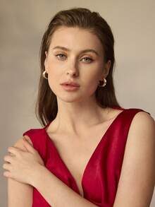 MOTF PREMIUM METAL BRIGHT DIAMOND SUPER VERSATILE STUD EARRINGS INS WIND INTERNET CELEBRITY EARRINGS SILVER NEEDLE JAPANESE AND KOREAN TEMPERAMENT EARRINGS - Gold - View 9