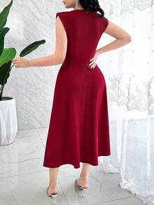 Modelyn 女士纯色圆领腰部镂空抽绳设计优雅中长连衣裙 - 酒紅色 - 查看 3