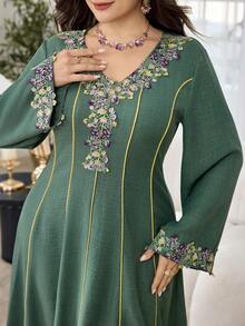 Al Najma Elegant Embroidered Trim Splice Long Sleeve Modest Plus Size Dress - Green - View 4