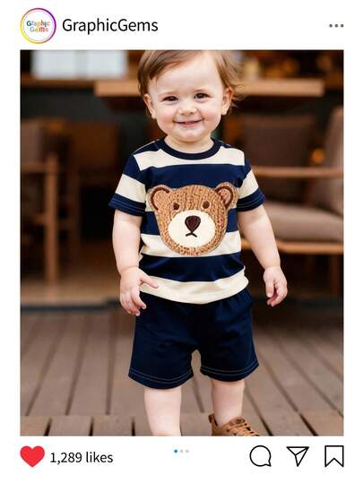 SHEIN Playful Pals 1 Set de Ropa Casual de Moda Genial y Adorable para Bebés Niños - Camiseta de Manga Corta a Rayas con Cuello Redondo y Pantalones Cortos Azul Marino, Conjunto de Ropa Adecuado para Uso Casual y Deportivo en Primavera/Verano