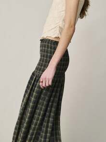 Nöista Midi Checks Skirt, High Waist With Smock Stitching Area On Waist, Green And Black Checks. Causl Outfit For Women, Spring Summer Clothes. - Green - View 6