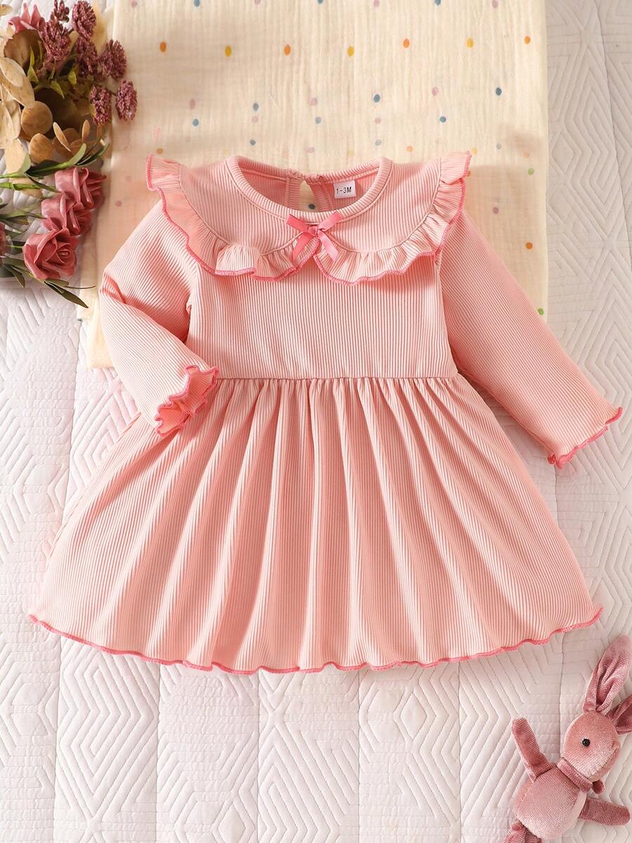 SHEIN Autumn New Arrival Newborn Baby Girl Elegant Sweet Cute Minimalist Casual Style Bow Contrast Color Doll Collar White Long Sleeve Dress With Bow Cuff Ruffle Hem Design Collared Baby Girl Dress Cozy Baby Girl Dress Pink Baby Dress Blush Pink Baby Dress - Pink - View 1