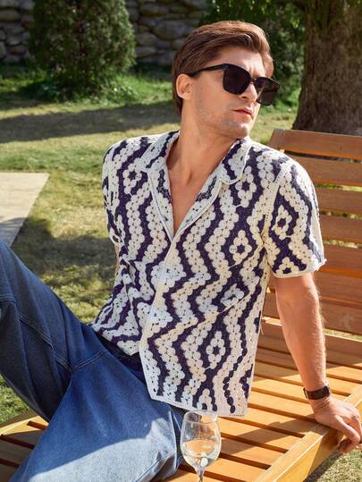 Manfinity CityGents Camisa de punto de manga corta con abertura de ganchillo a rayas de un solo pecho para vacaciones de hombre, camisa cubana para hombre, camisa de playa para hombre, camisa bohemia para hombre, camisa de verano para hombre, camisa de ganchillo para hombre