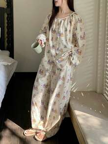 Dazy Plus Bộ đồ ngủ 2 món in họa tiết hoa hoạt hình thời trang, kiểu dáng rộng rãi, dễ thương, gồm áo và quần, cỡ lớn dành cho nữ, thích hợp cho mùa xuân/hè/thu. - Màu be - Xem 8