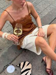 SHEIN PariChic 2026新款女士染色棕色不对称吊带背心，蕾丝饰边拼接设计，可调节肩带和斜裁下摆，休闲办公简约度假风 - 棕色 - 查看 5