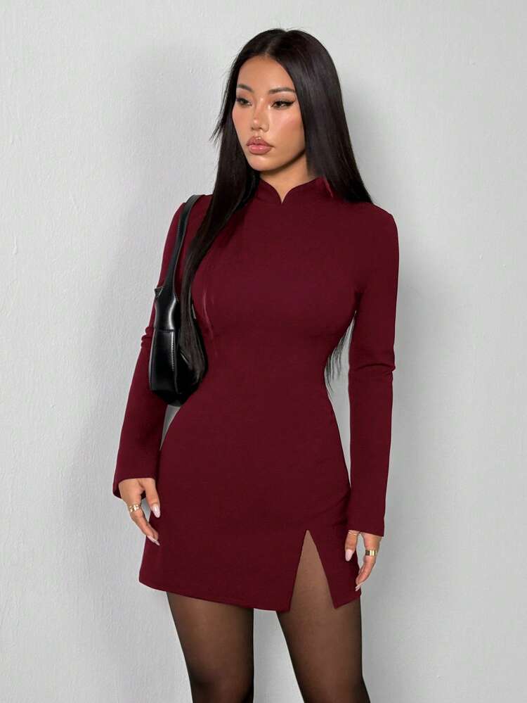 SHEIN PETITE Nuevo diseño de vestido elegante rojo con cuello alto, ajustado y con puños acampanados, con patrón de monedas vintage, adecuado para citas y fiestas en el Día de San Valentín/Año Nuevo Chino - Burdeos - Añade 6