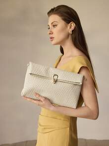 MOTF PREMIUM TÚI XÁCH CẦM TAY VUÔNG DẬP NỮ - Màu be - Xem 8