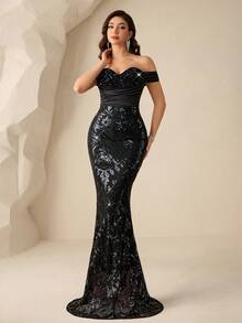 Coutiva Black Elegant Sequins Embellished Off Shoulder Bodycon Evening Gown - Black - View 4