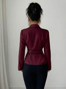 Rafferiza Áo sơ mi nữ tay dài cổ shawl phối viền tương phản, dáng ôm, dành cho mùa thu. - Màu Đỏ Sâu - Xem 2