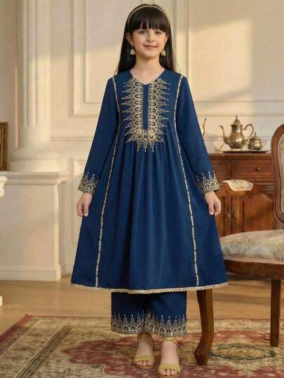 2-Piece Girls' Autumn/Spring Traditional Vintage -Inspired Navy Blue Set Featuring A Mid-Length Dress With A Gold-Embroidered Lace V-Neck, Long Sleeves, And Bell Sleeves, Paired With Elastic-Waist Wide-Leg Pants. Ideal For Festivals, Celebrations, Traditional Performances, And Similar Occasions.