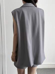 Strévra Women's Casual Collared Sleeveless Jacket And Shorts 2 Pieces Set - Grey - View 2