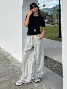 DAZY Teen Girls Striped Loose Straight Casual Daily Versatile T-Shirt Set - Black - View 3