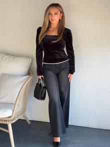 Jeta Ari 女士丝绒方领长袖上衣，优雅泡泡袖设计，适合假日和晚宴穿着，饰有仿珍珠，黑色丝绒方领，假日外出上衣 - 黑色 - 查看 5